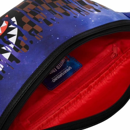 Sprayground Core Embossed Check Cargo Crossbody Bag Μωβ Sprayground Core Embossed Check Cargo Crossbody Bag Μωβ